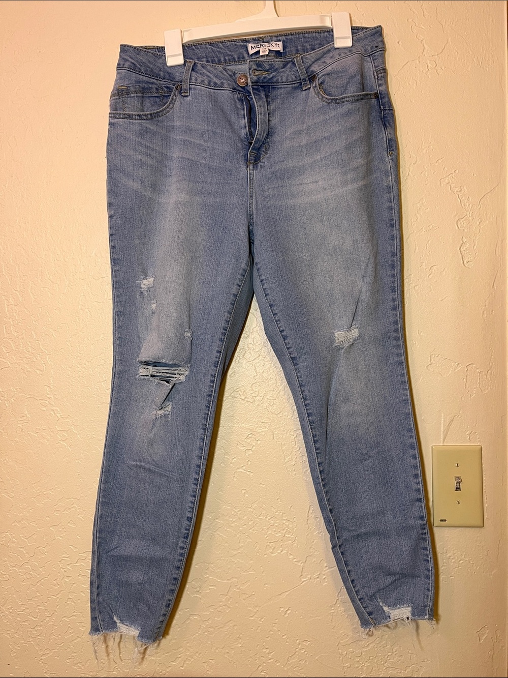 Mossimo Light Wash Distressed Skinny Jeans - Light Blue